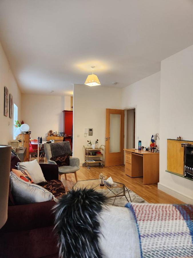 Our Tiny Little Home Cork Exteriér fotografie